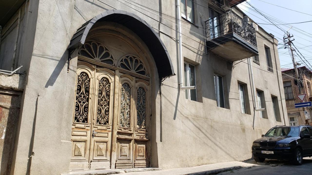 Family Guest House Tbilisi Eksteriør bilde
