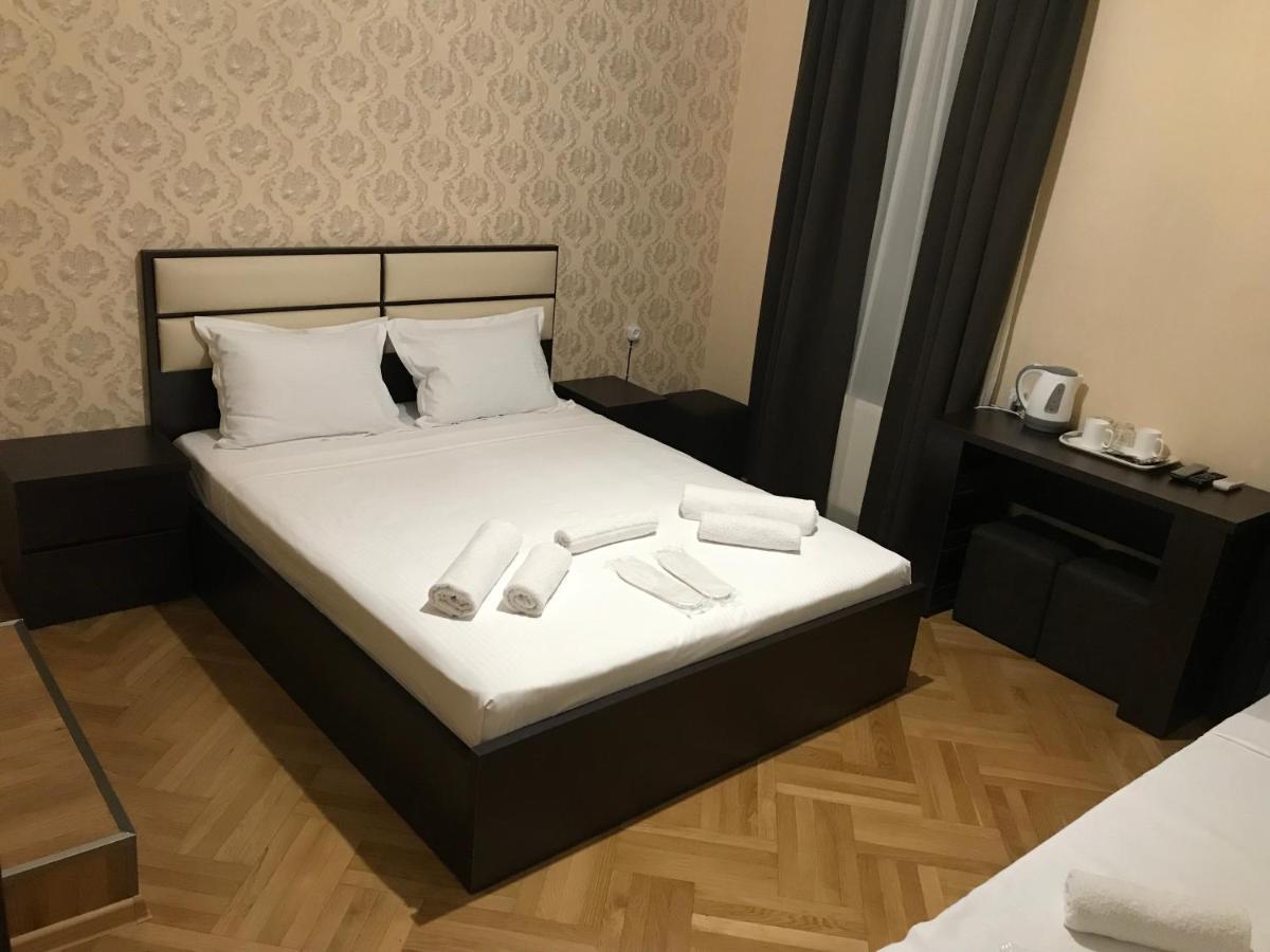 Family Guest House Tbilisi Eksteriør bilde