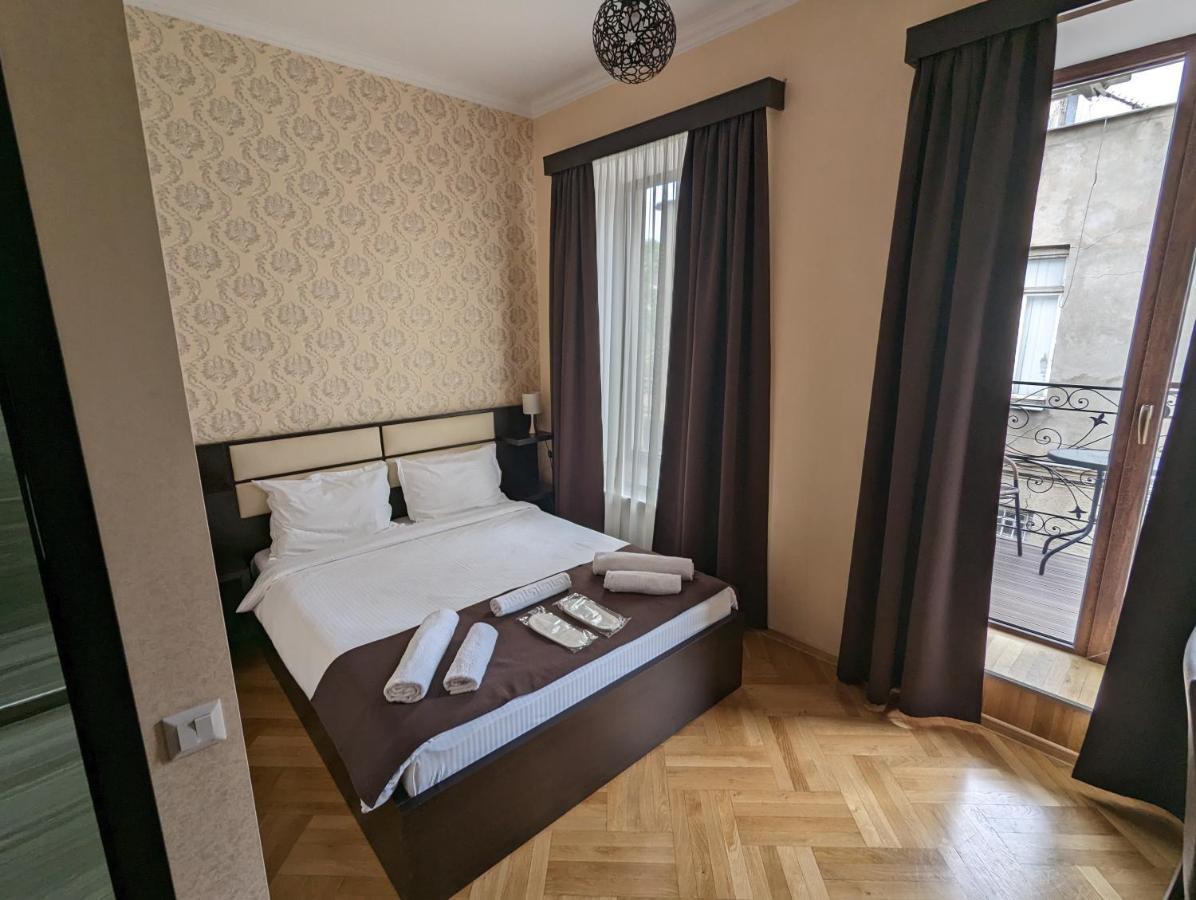 Family Guest House Tbilisi Eksteriør bilde